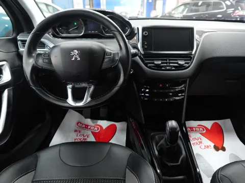 Peugeot 2008 1.5 bluehdi Allure s&s 100cv 5marce - Immagine 13