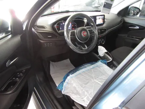 Fiat Tipo SW 1.6 mjt Cross s&s 130cv - Immagine 8