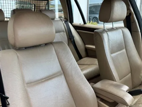 BMW 330xd Touring - Immagine 10