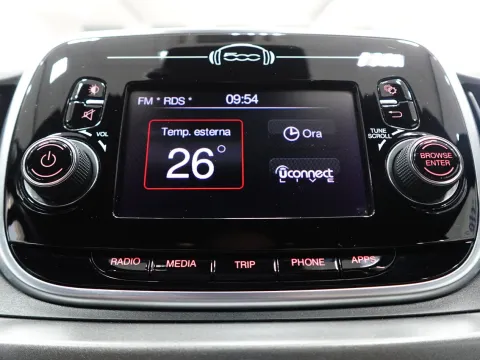 Jaguar E-Pace 2.0d i4 mhev R-Dynamic SE awd 163cv auto - Immagine 22