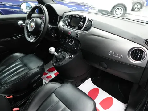 Jaguar E-Pace 2.0d i4 mhev R-Dynamic SE awd 163cv auto - Immagine 28
