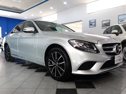Mercedes C 220 d Business 4matic auto - Immagine 3