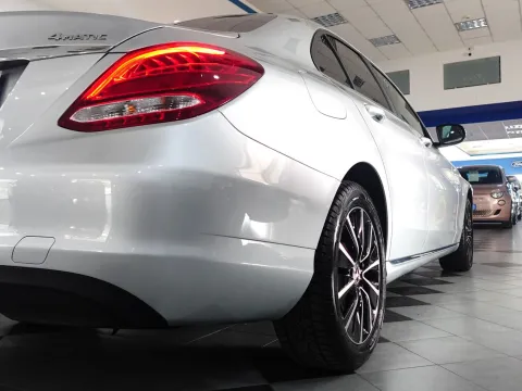 Mercedes C 220 d Business 4matic auto - Immagine 9