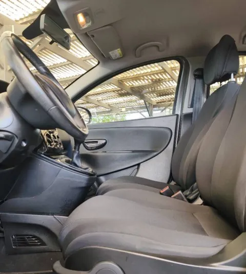 Lancia Ypsilon 1.3 mjt Mya s&s 95cv - Immagine 18
