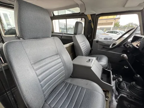 Land Rover Defender 90 2.5 td County SW - Immagine 17
