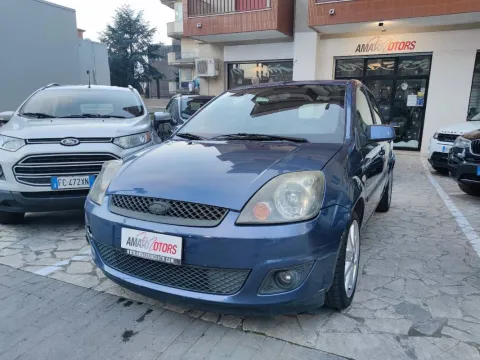 Ford Fiesta 5p 1.4 tdci Ghia - Immagine 1