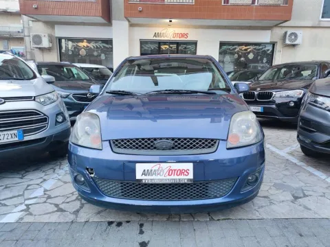 Ford Fiesta 5p 1.4 tdci Ghia - Immagine 2