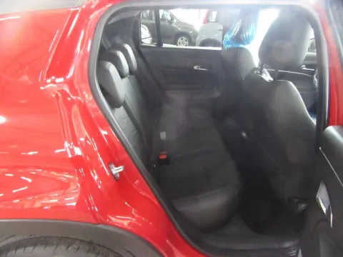 Jeep Avenger 1.2 turbo Summit fwd 100cv - Immagine 10