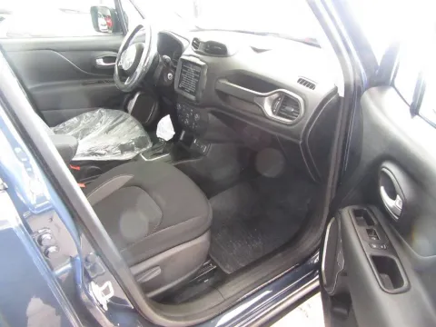 Jeep Renegade 1.5 turbo t4 mhev Limited 2wd 130cv dct - Immagine 9
