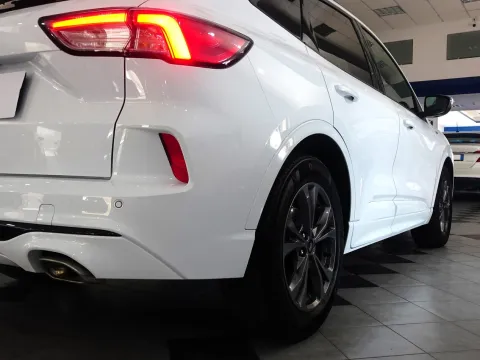 Ford Kuga 1.5 ecoblue ST-Line 2wd 120cv auto - Immagine 9