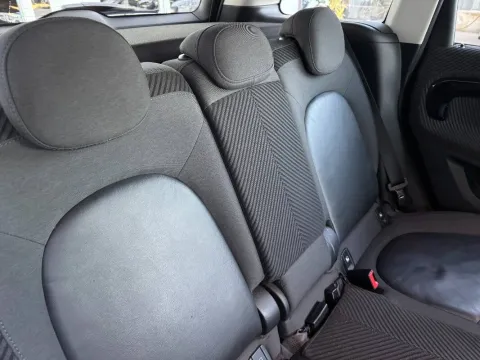 Dacia Duster 1.5 blue dci SL Extreme 4x2 115cv - Immagine 17