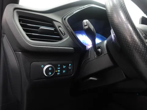 Ford Kuga 1.5 ecoblue ST-Line 2wd 120cv auto - Immagine 26