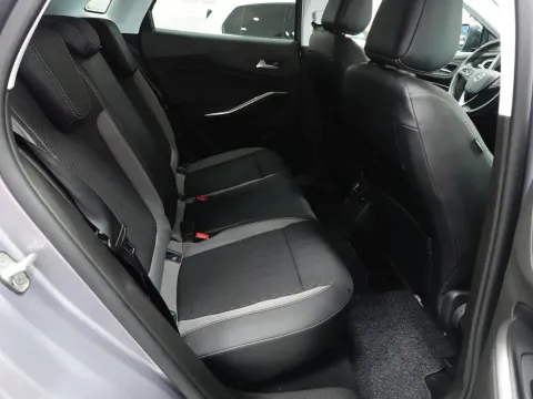Opel Grandland 1.5 ecotec Business Elegance s&s 130cv at8 - Immagine 31