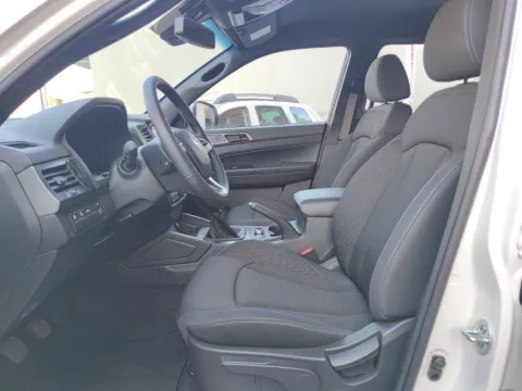 Ssangyong Rexton Sports XL 2.2 e-xdi Road 4wd - Immagine 8