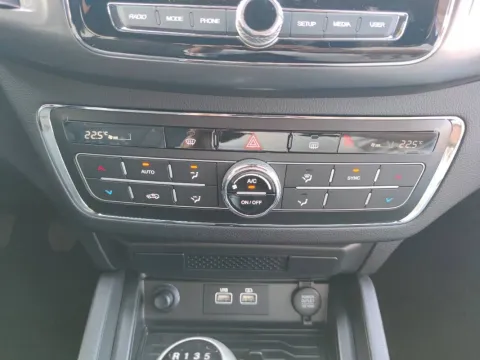 Ssangyong Rexton Sports XL 2.2 e-xdi Road 4wd - Immagine 13