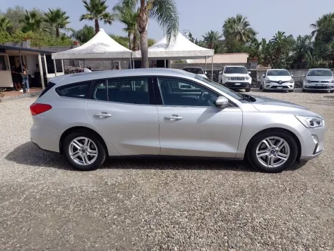 Alfa Romeo Junior 1.2 ibrida 145cv edct6 - Immagine 3