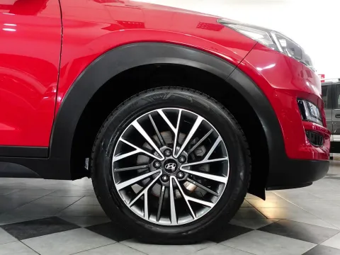 Hyundai Tucson 1.6 crdi Xprime 2wd 136cv my20 - Immagine 13