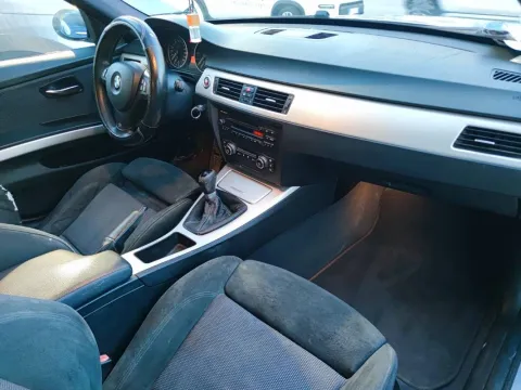 BMW 320d Touring Msport - Immagine 11