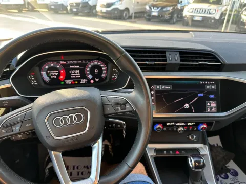 Audi Q3 35 2.0 tdi Business s-tronic - Immagine 3