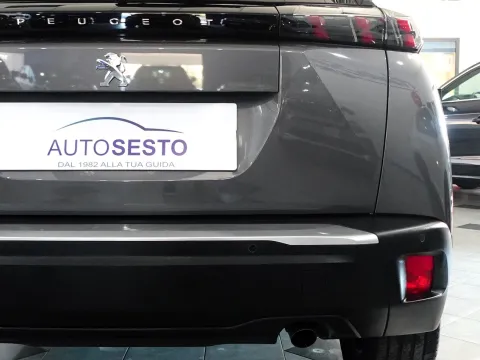 Peugeot 2008 1.2 puretech Allure s&s 100cv - Immagine 8