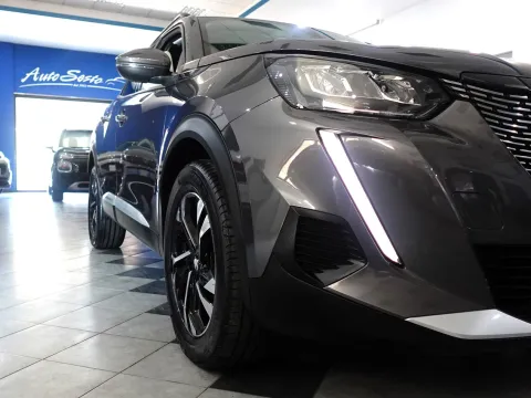 Peugeot 2008 1.2 puretech Allure s&s 100cv - Immagine 12