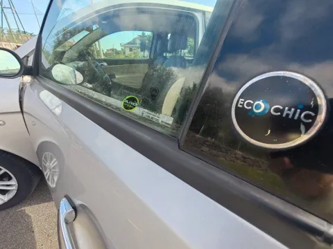 Fiat Panda 1.0 firefly hybrid s&s 70cv - Immagine 19
