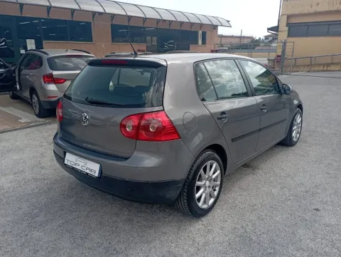 Volkswagen Golf 5p 1.9 tdi Comfortline - Immagine 4
