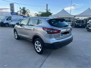 Nissan Qashqai 1.5 dci Business 115cv - Immagine 7
