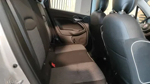 Peugeot 5008 1.2 hybrid GT 145cv e-dcs6 - Immagine 19
