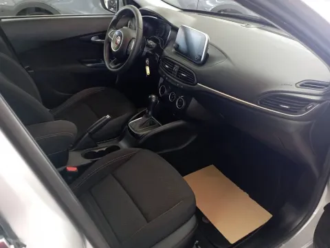 Fiat Tipo 5p 1.6 mjt Lounge s&s 120cv - Immagine 5