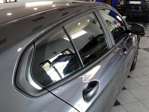 BMW 116d Advantage - Immagine 10