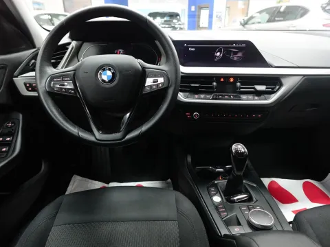 BMW 116d Advantage - Immagine 16