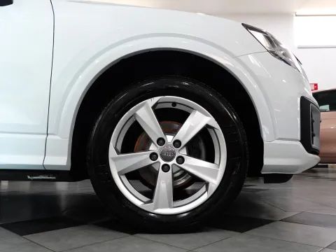 Audi Q2 30 1.6 tdi Admired - Immagine 14