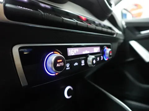 Audi Q2 30 1.6 tdi Admired - Immagine 23