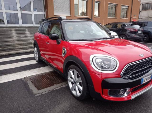 Mini Countryman 1.5 Cooper SE all4 auto - Immagine 3