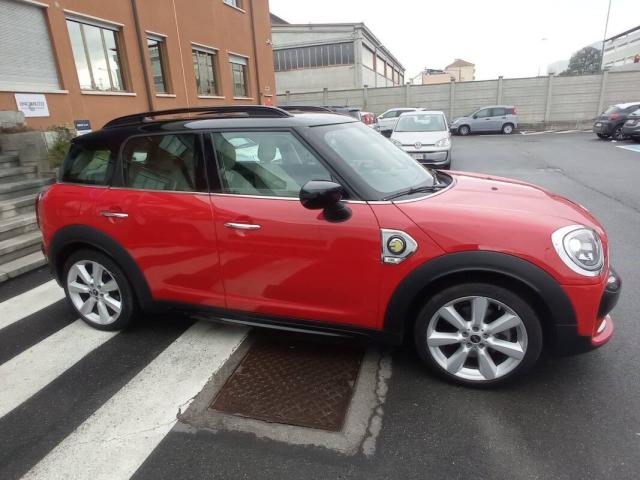 Mini Countryman 1.5 Cooper SE all4 auto - Immagine 4