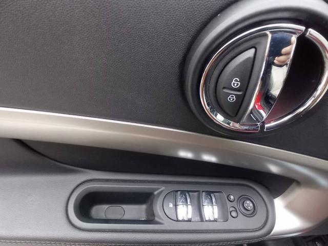 Mini Countryman 1.5 Cooper SE all4 auto - Immagine 14