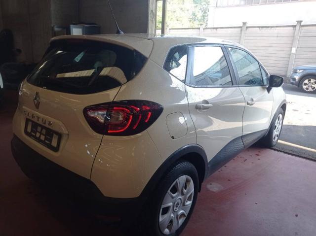 Renault Captur 1.5 dci Life 90cv my18 - Immagine 4