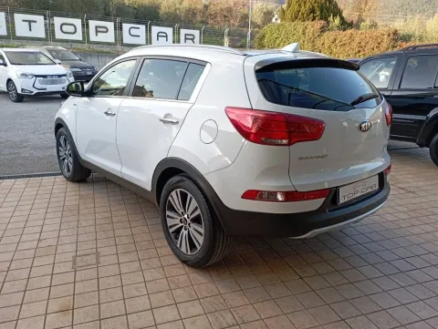 Kia Sportage 2.0 crdi Pure Rebel awd 136cv - Immagine 4