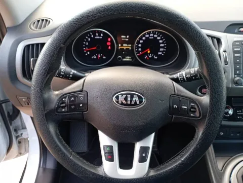 Kia Sportage 2.0 crdi Pure Rebel awd 136cv - Immagine 6