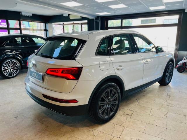 Audi Q5 30 2.0 tdi mhev Business 136cv s-tronic - Immagine 12