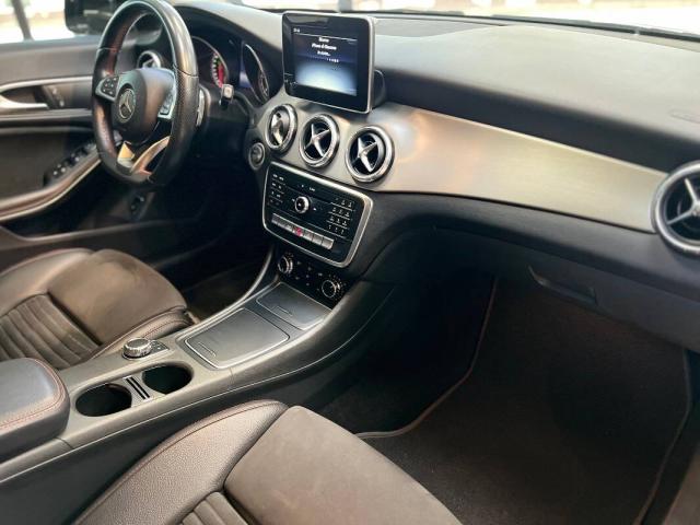 Mercedes Classe CLA 220 d Premium auto FL - Immagine 4