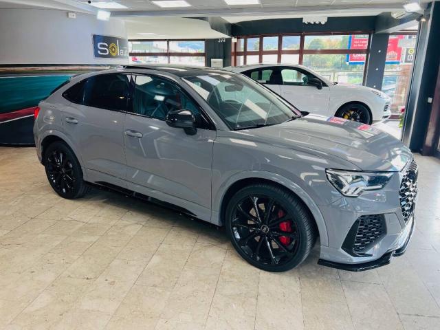 Audi Q3 Sportback RS 2.5 quattro s-tronic - Immagine 2