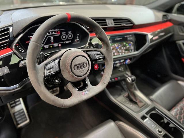 Audi Q3 Sportback RS 2.5 quattro s-tronic - Immagine 8