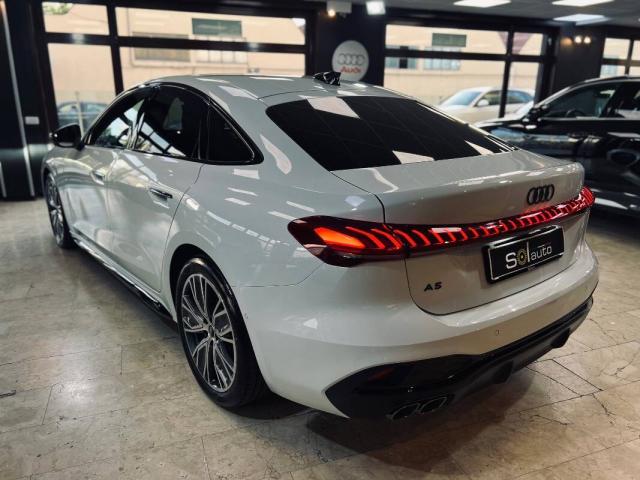 Audi A5 III 2024 Berlina 2.0 tdi mhev+ S line edition 204cv s-tronic - Immagine 1