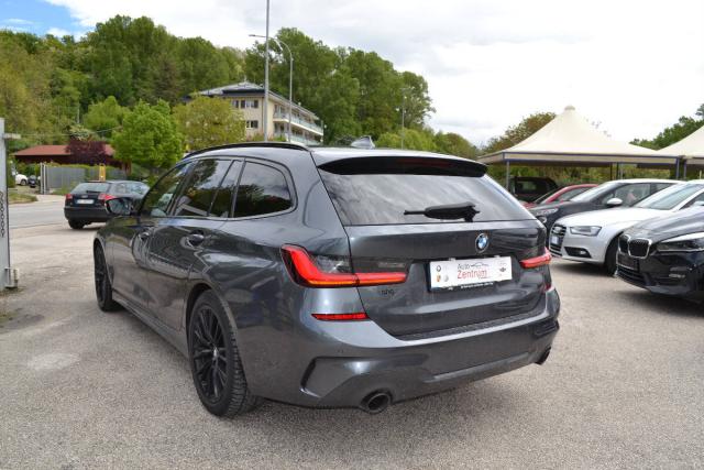 BMW Serie 3 Touring 330d mhev 48V xdrive Msport auto - Immagine 18