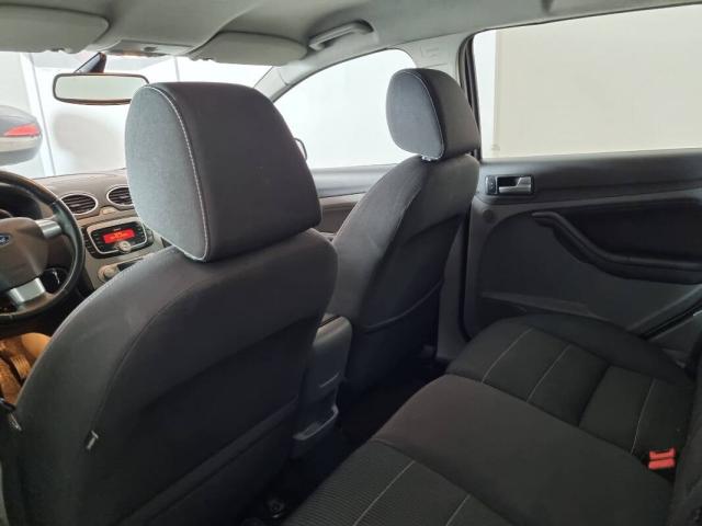 Ford Focus 1.6 tdci Titanium 90cv - Immagine 12