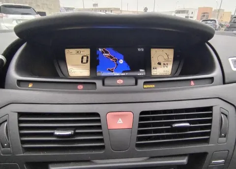 Peugeot 2008 1.2 puretech Allure s&s 100cv - Immagine 10