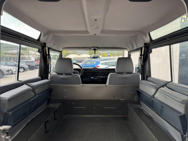 Land Rover Defender Defender 90 2.5 td County - Immagine 10