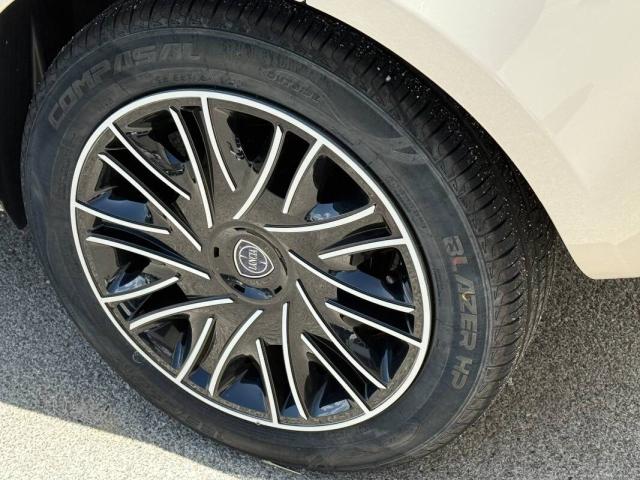 Lancia Ypsilon 1.2 Gold 69cv my18 - Immagine 11